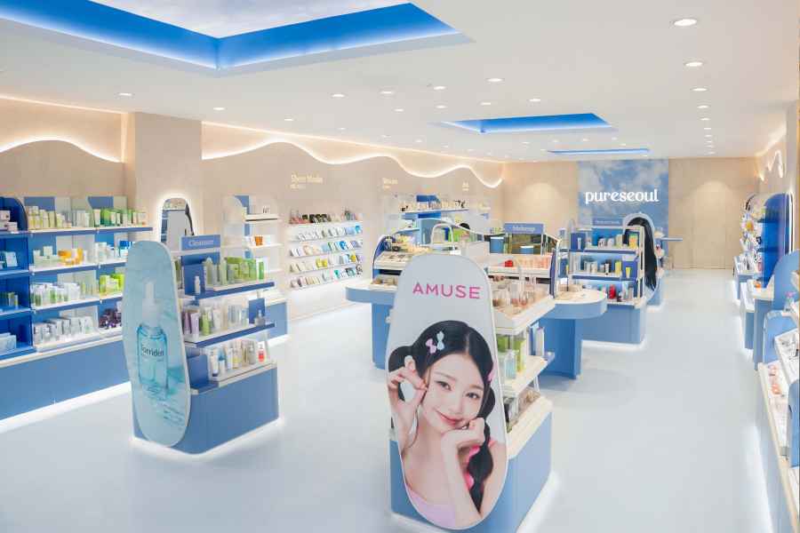 PURESEOUL Cardiff, K-beauty retail fit-out by JPS Services, blue and cream display floor