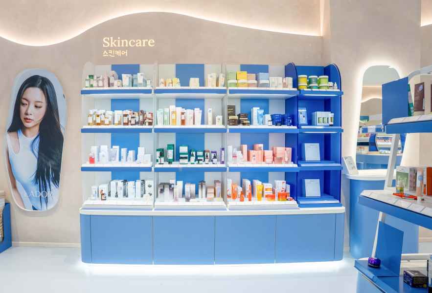 PURESEOUL Cardiff, skincare display wall with integrated lighting by JPS Services